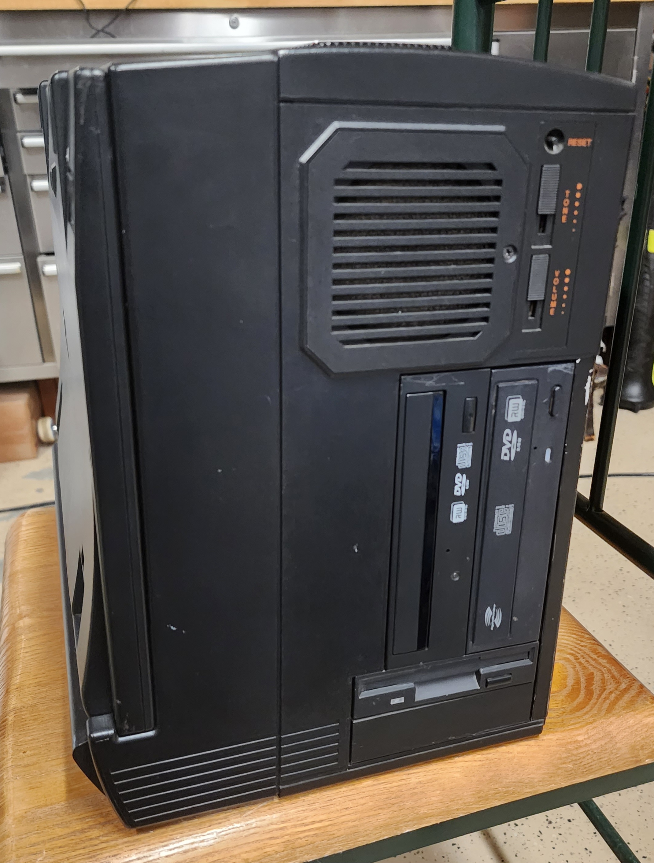 pentium 4 luggable computer